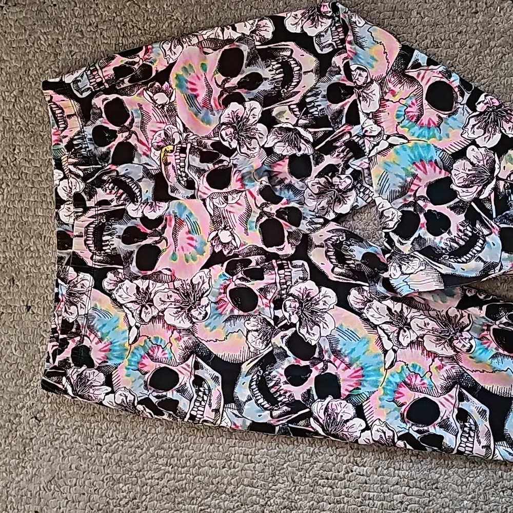 No Boundaries Sugar Skull Leggings XL